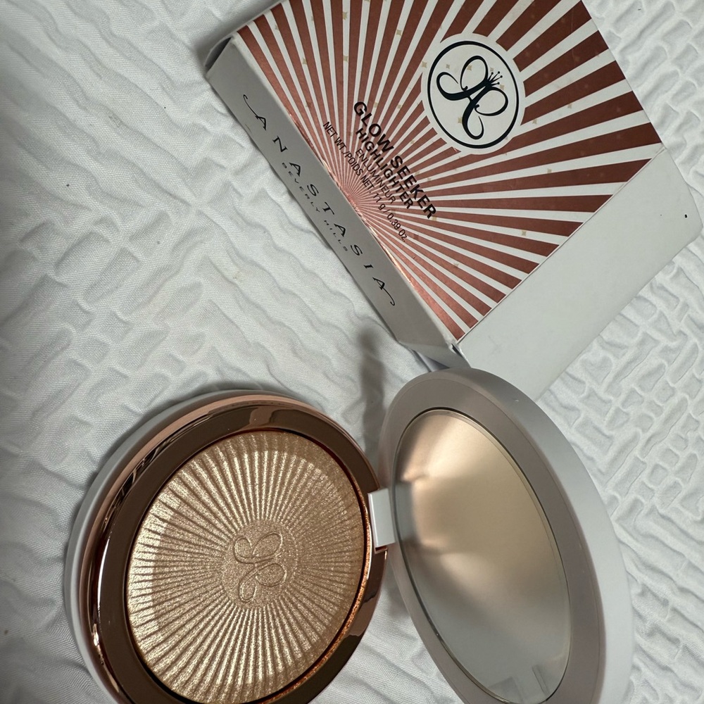 Anastasia Beverly Hills Glow Setter Highlighter - Radiant Gold